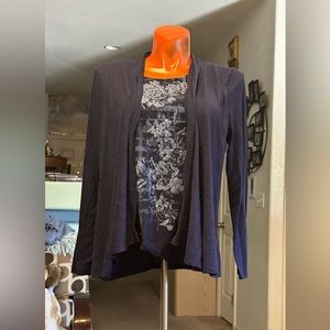 Long sleeve blue flower design shirt 2xl